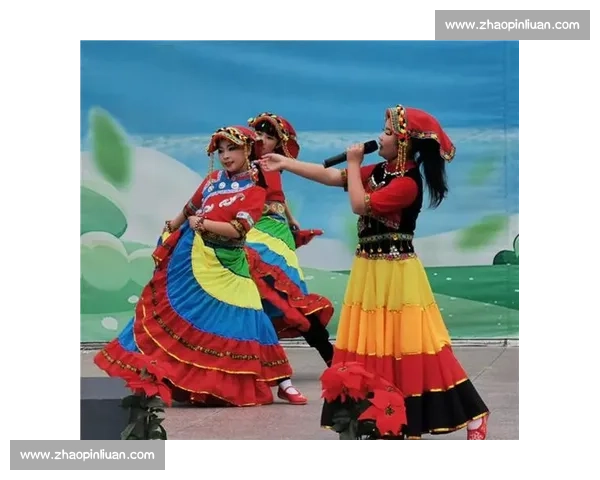 《欢声笑语在歌声中绽放小学生歌唱比赛精彩瞬间》